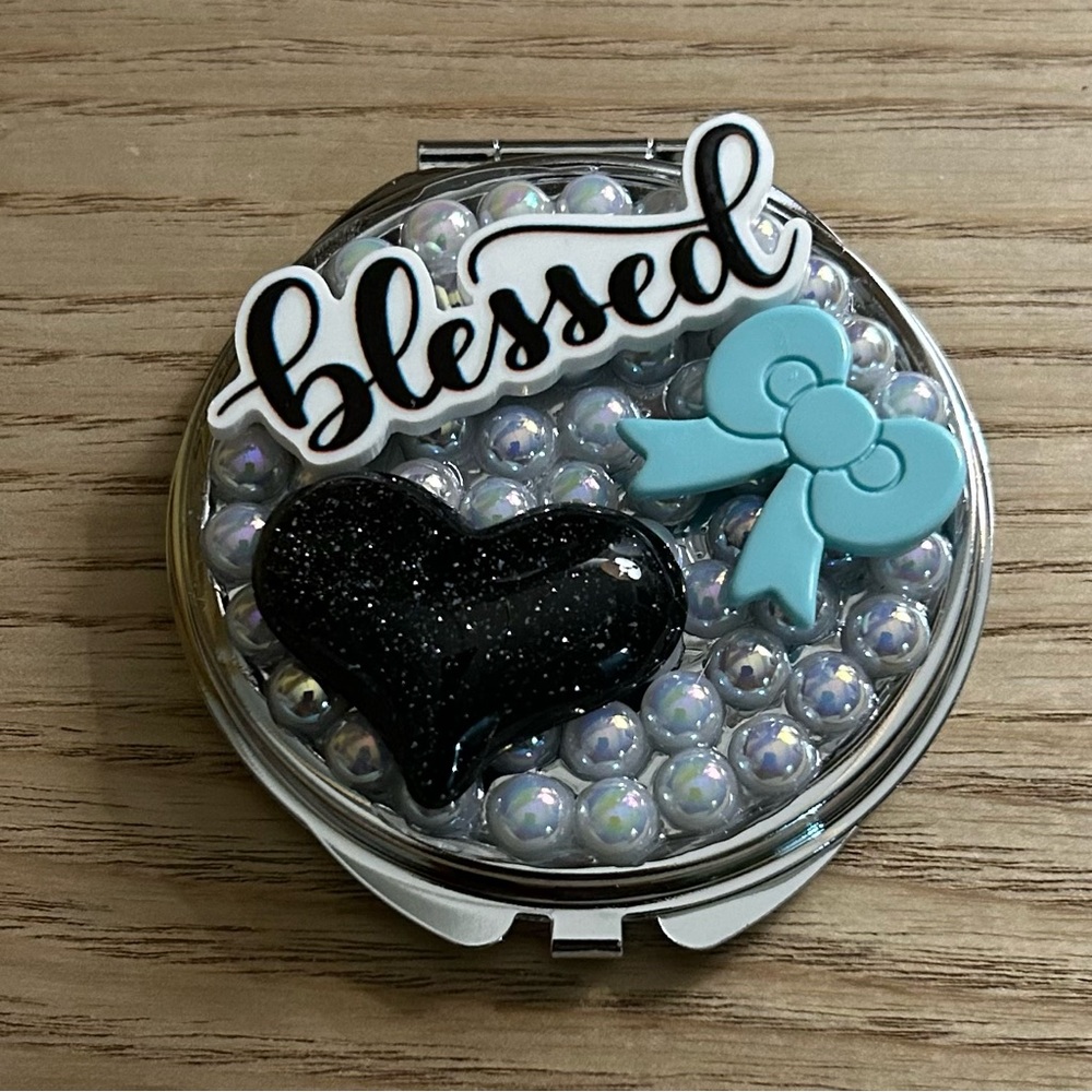 New Compact Mirror